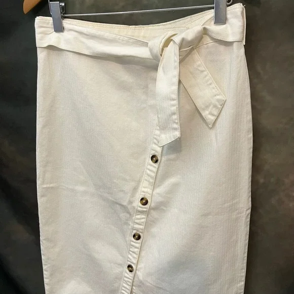 Blu Pepper Day to Day Cream Herringbone Belted Button Front Skirt Size Large‎ - Picture 2 of 5